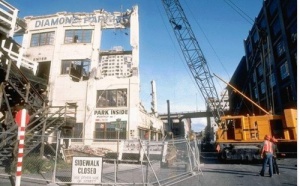 Permis de construire et mises en chantier aux USA en 2010 : scotchés au fond du trou